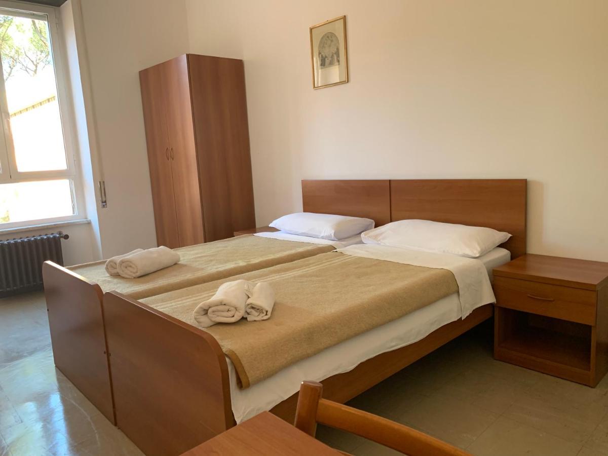 Casa Per Ferie Jpii Dom Polski Roma Exterior foto
