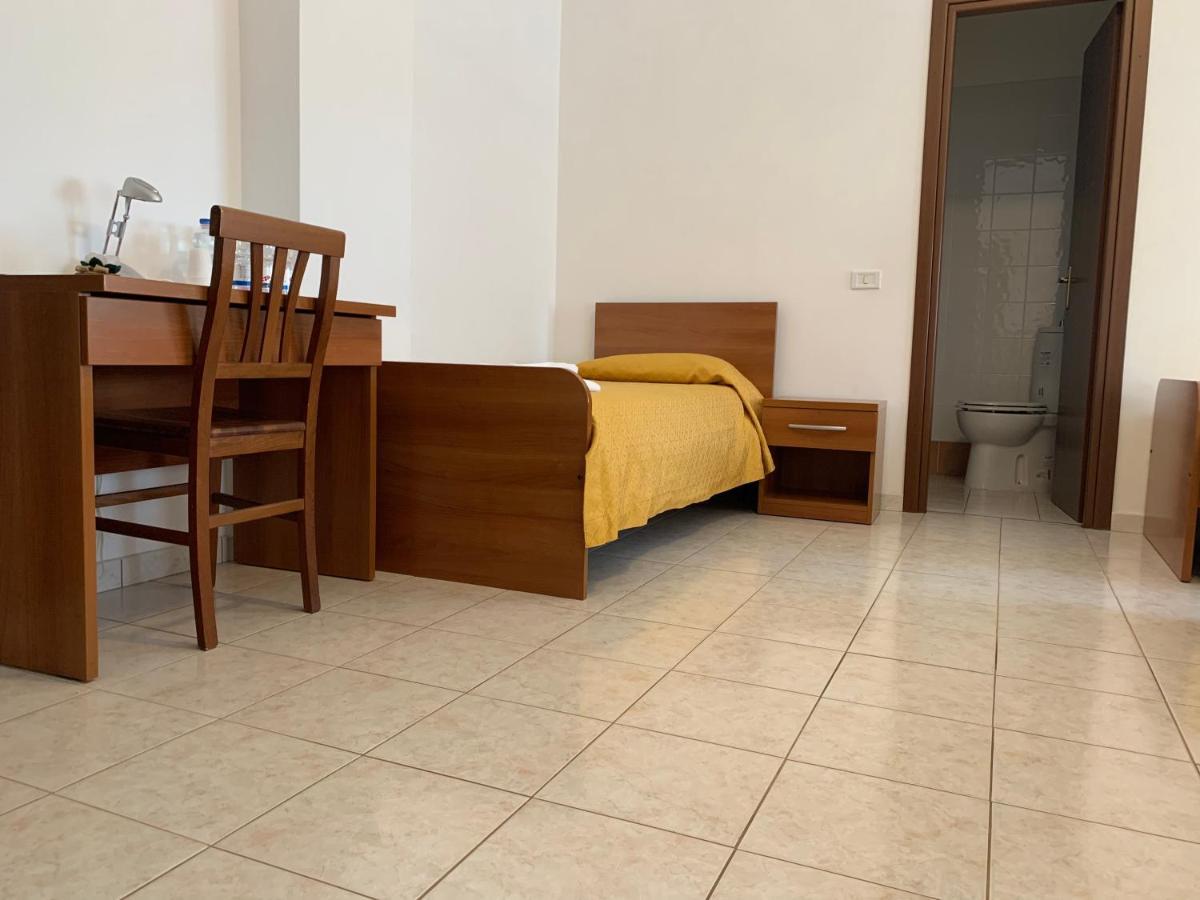 Casa Per Ferie Jpii Dom Polski Roma Exterior foto